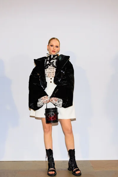 Look 1